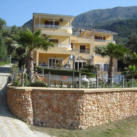 Golden Sun Apartment Parga Exterior photo