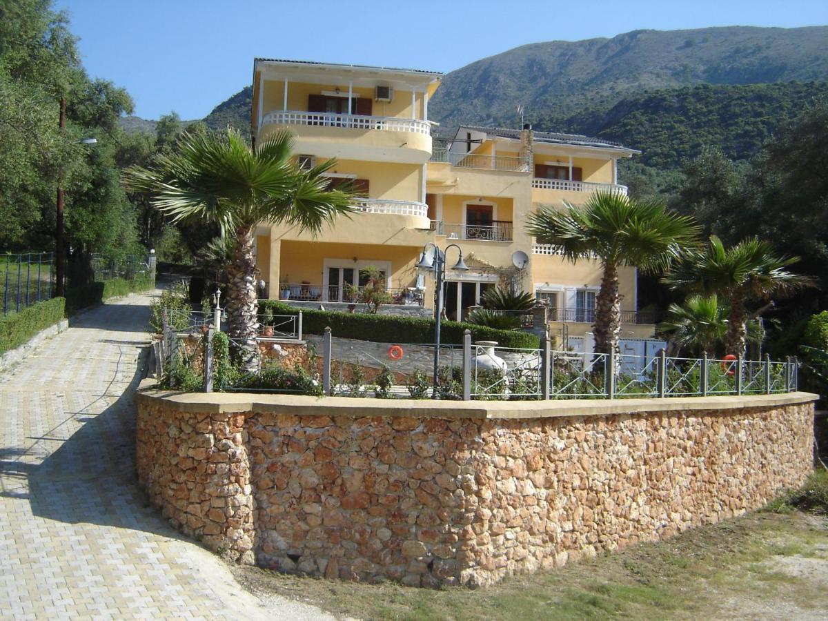 Golden Sun Apartment Parga Exterior photo