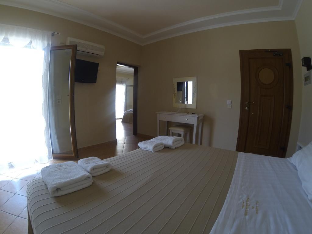 Golden Sun Apartment Parga Exterior photo