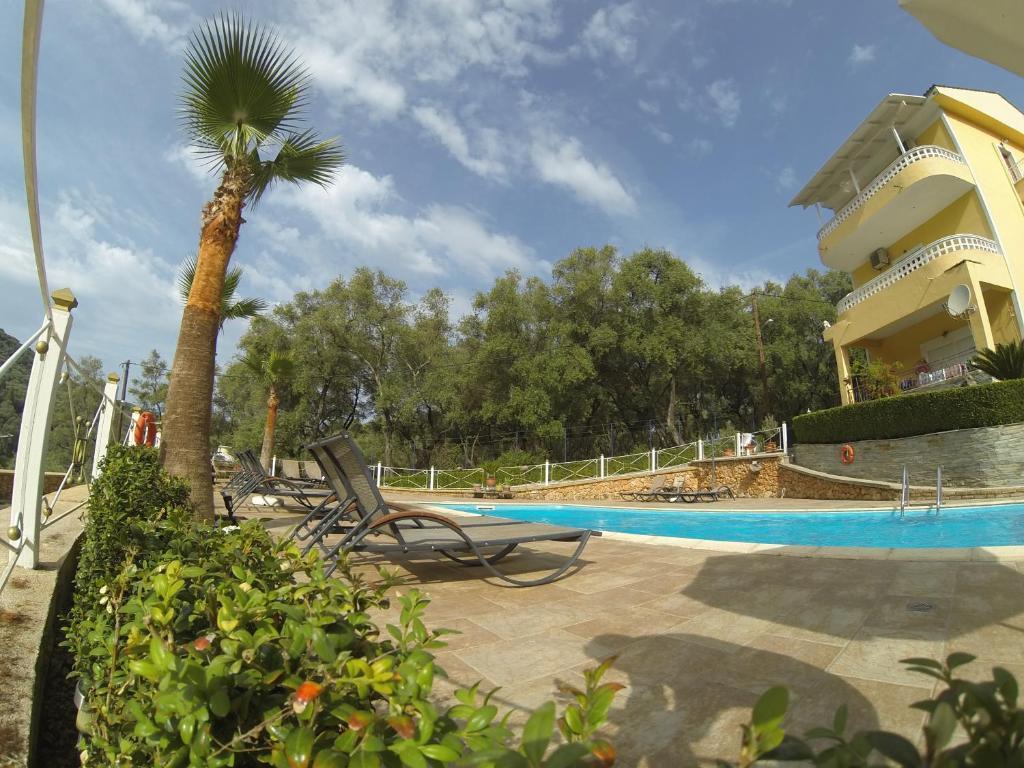 Golden Sun Apartment Parga Exterior photo